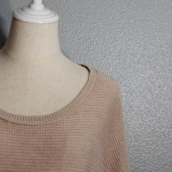 American Eagle Blush Peplum Sweater Size S - Picture 4 of 7